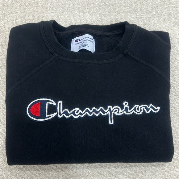 Women’s Champion crop sweatshirt - Picture 1 of 5